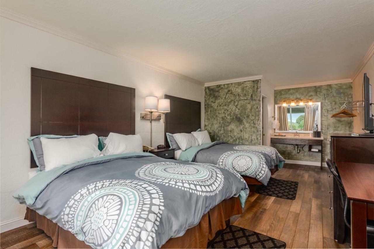Fairway Inn Berryville Экстерьер фото